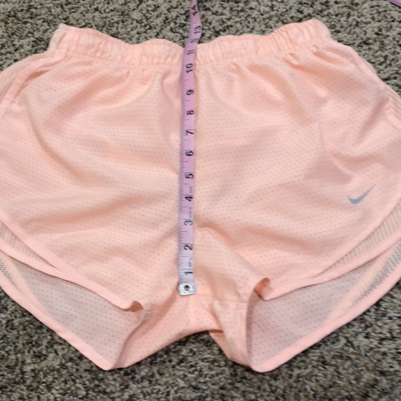 Nike Dri Fit Temp Cool High Waisted High Rise 3” Running Shorts Size Medium Pink - Picture 5 of 9
